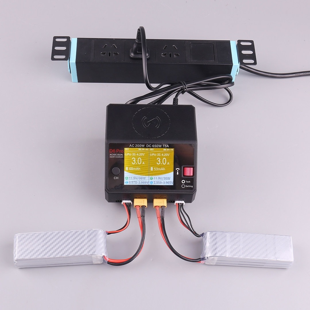 Caricabatterie Intelligente, p - Drone Charger recensione e prezzo